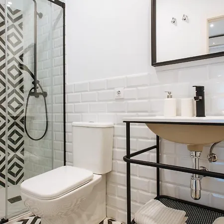 Magno Apartments Alameda 1851 - Shared Jacuzzi Seville Exterior photo